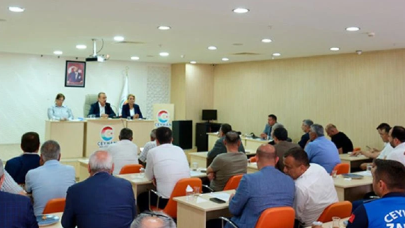 Ceyhan Belediye Meclisi’nden Başkan Kadir Aydar’a Destek Mesajı