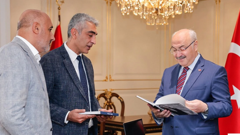 Vali Köşger, Altın Koza Film Festivali Hazırlıkları Hakkında Bilgilendirildi