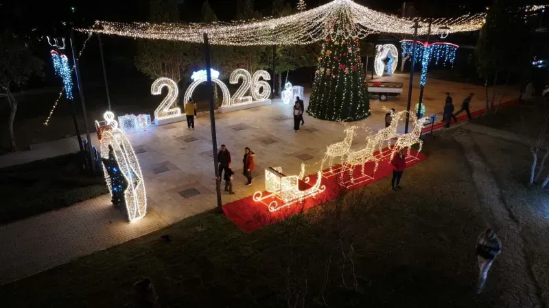 Adana’yı Yeni Yıl Işıltısı Sardı