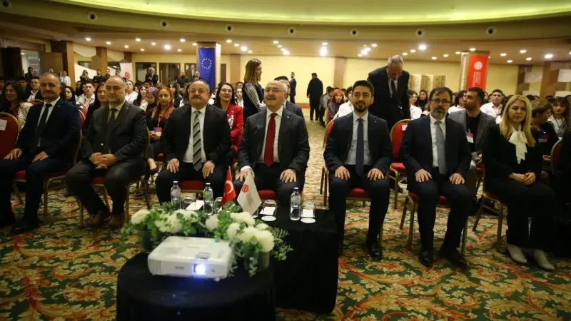 Dijital Güvenlik ve Dezenformasyon, Adana’da Gençlerin Gündeminde