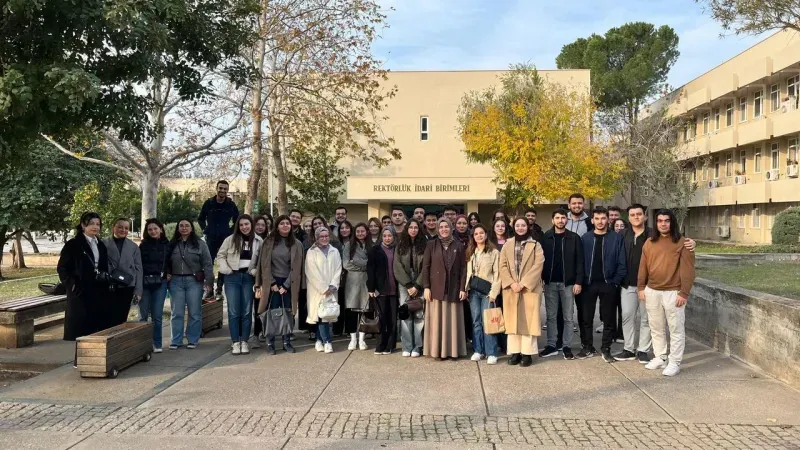 Yüreğir’de Okullar Rengârenk Oldu! Gençlerden Örnek Proje