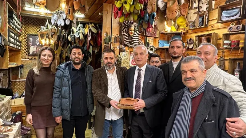 MHP’li Kanlı’dan Büyüksaat Çarşısı’na Ziyaret